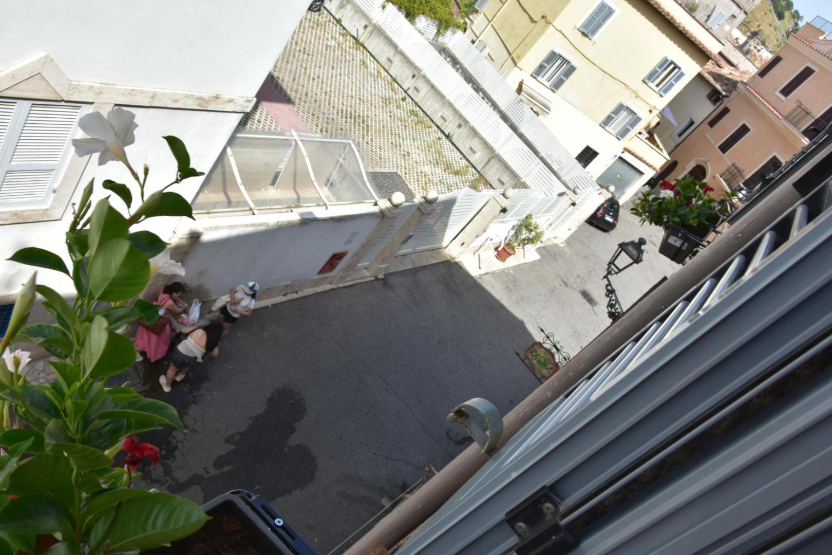 Mom Apartment Rooms&Suites 티볼리 외부 사진