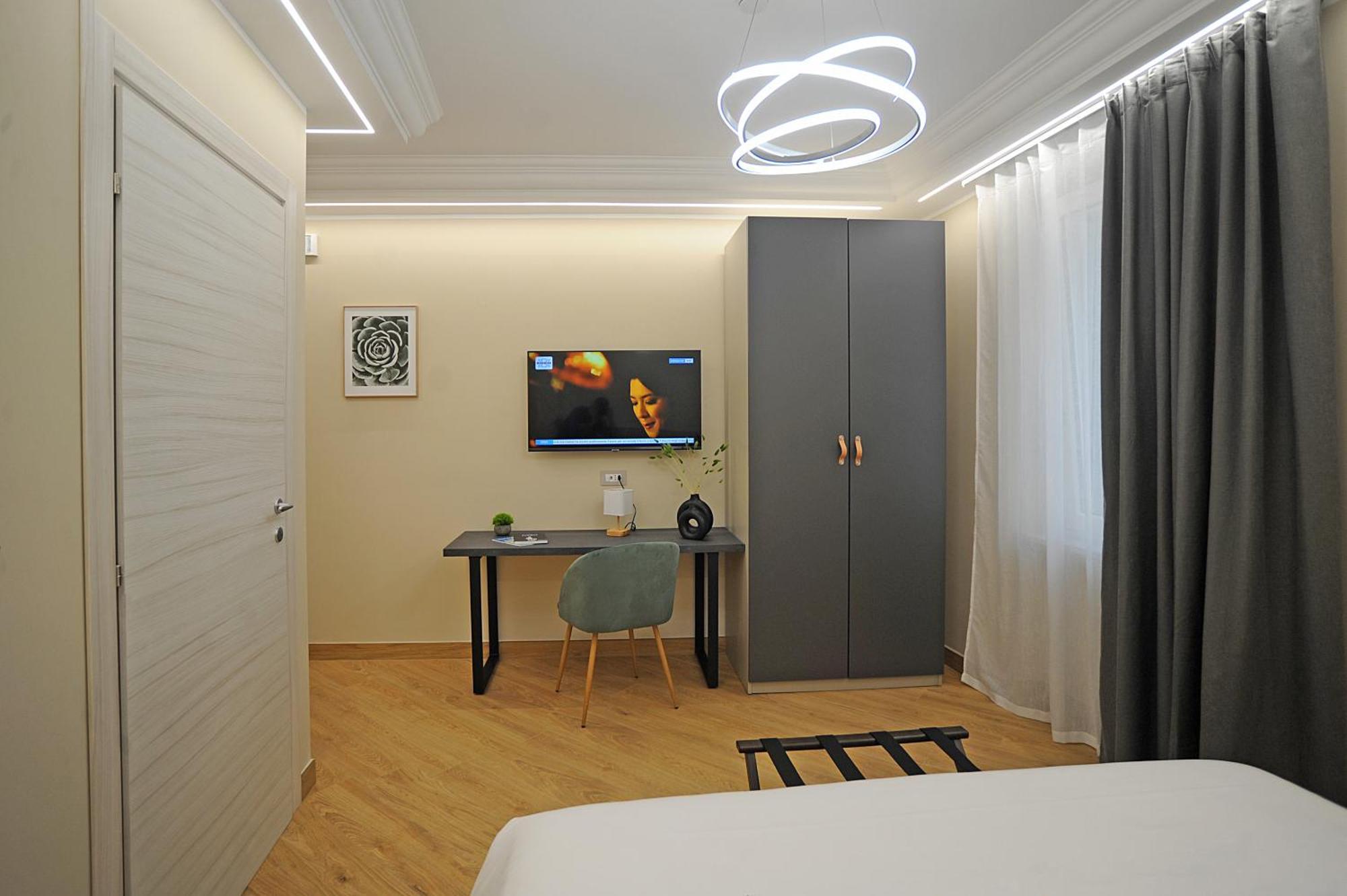 Mom Apartment Rooms&Suites 티볼리 외부 사진
