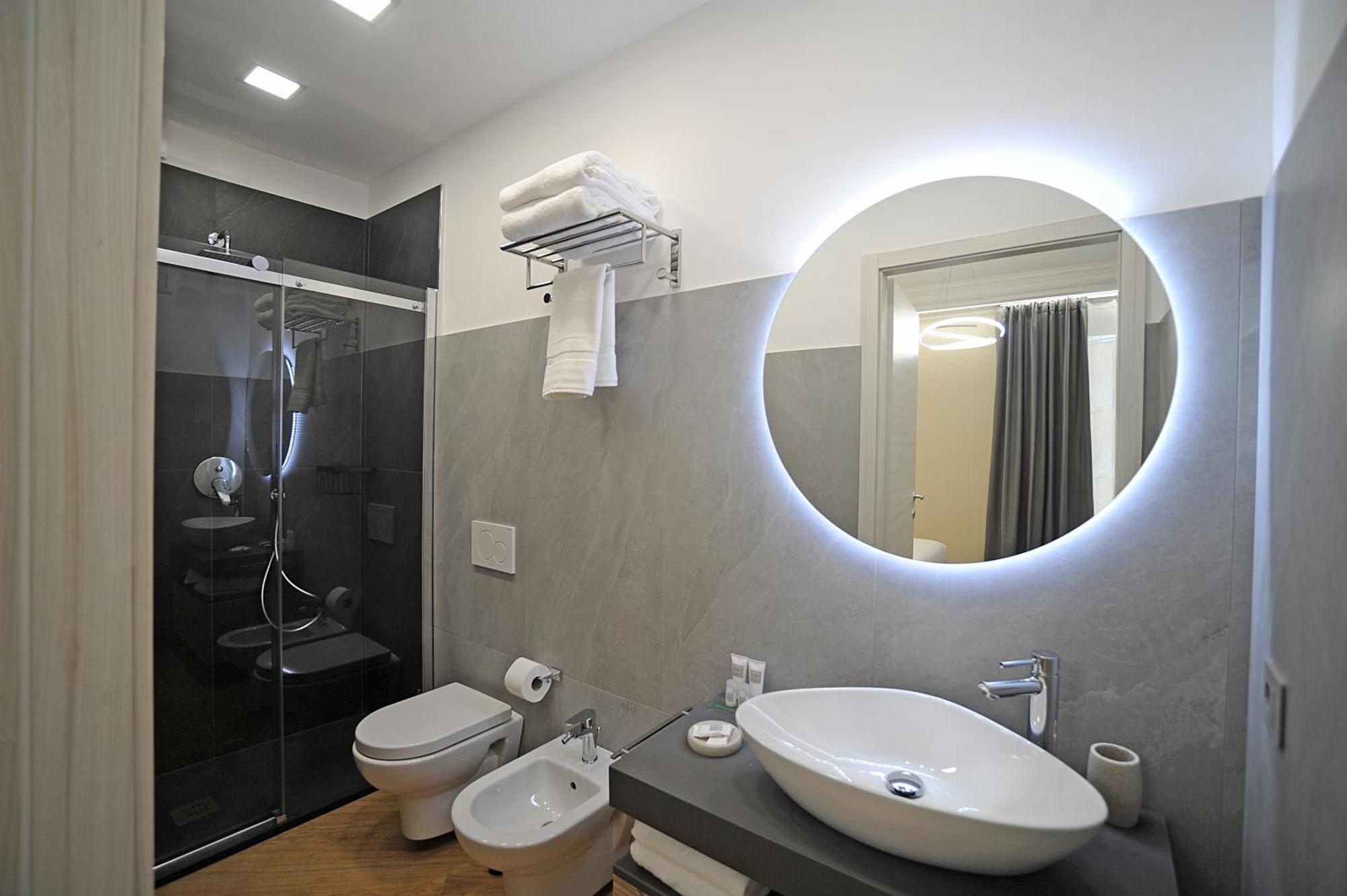Mom Apartment Rooms&Suites 티볼리 외부 사진