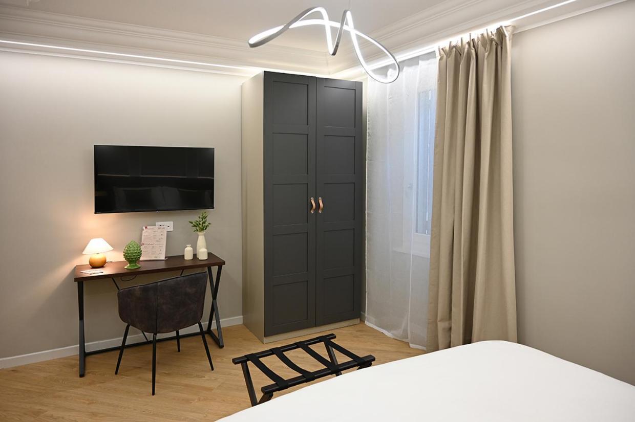 Mom Apartment Rooms&Suites 티볼리 외부 사진