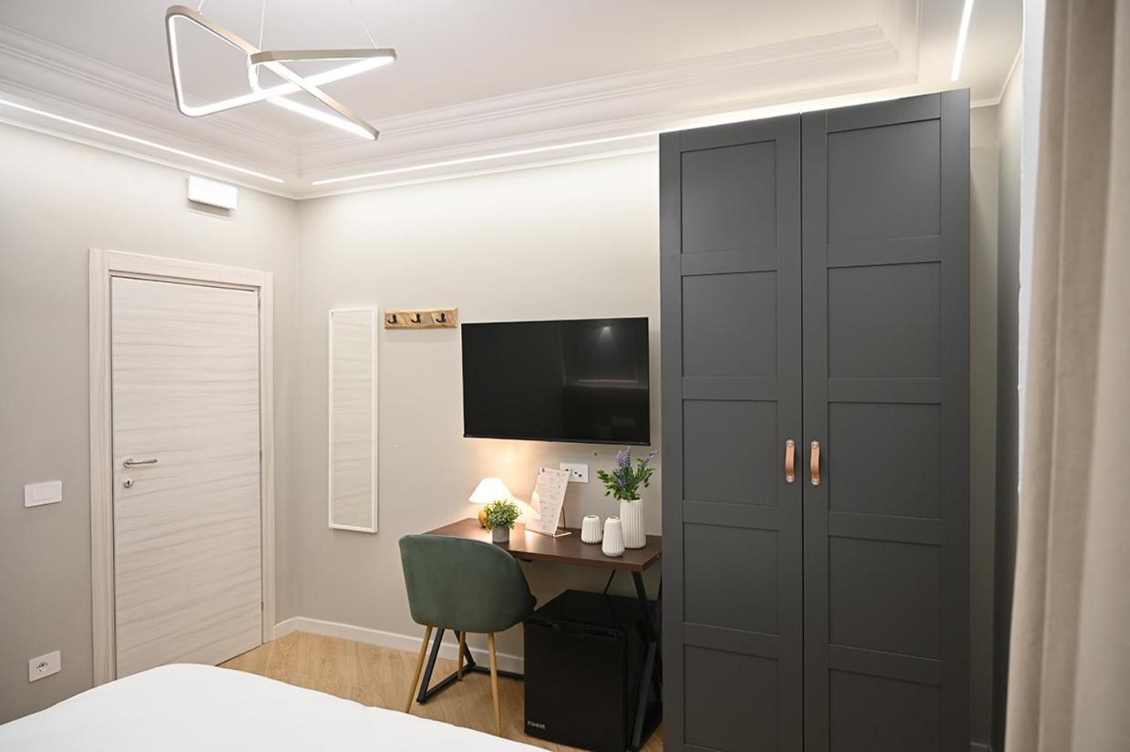 Mom Apartment Rooms&Suites 티볼리 외부 사진