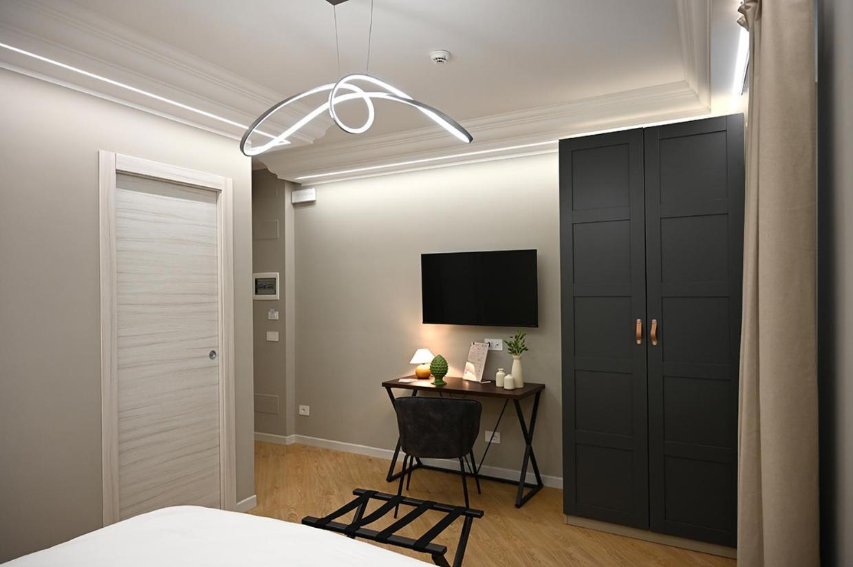 Mom Apartment Rooms&Suites 티볼리 외부 사진
