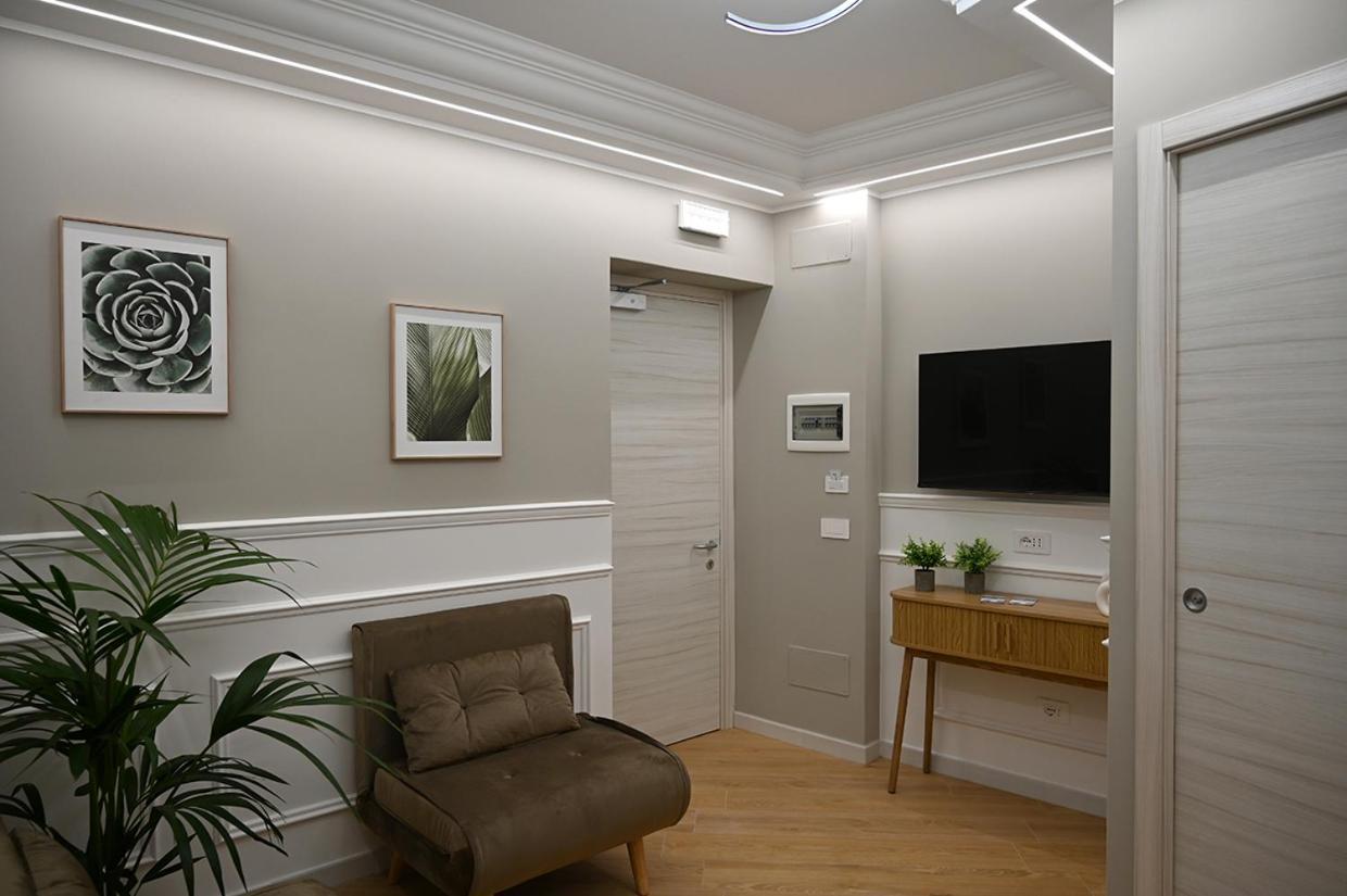 Mom Apartment Rooms&Suites 티볼리 외부 사진