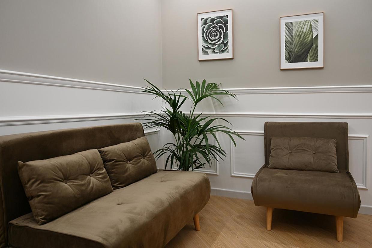 Mom Apartment Rooms&Suites 티볼리 외부 사진